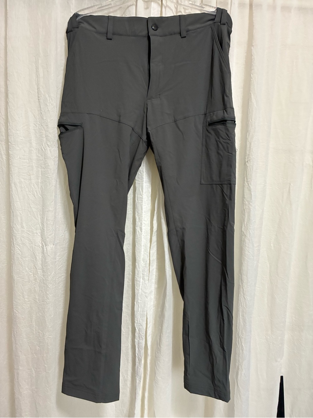 Magellan Outdoors Men's Cargo Pants - Charcoal